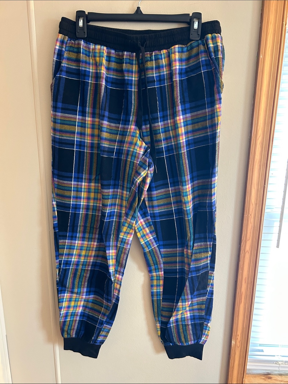 Secret Treasures Women’s Plaid Pajama Joggers - Blue Multicolor